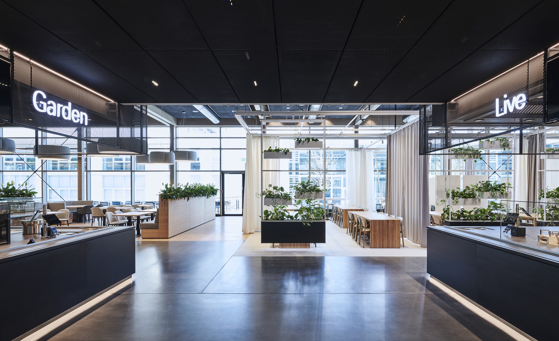 Overview of a company canteen.
